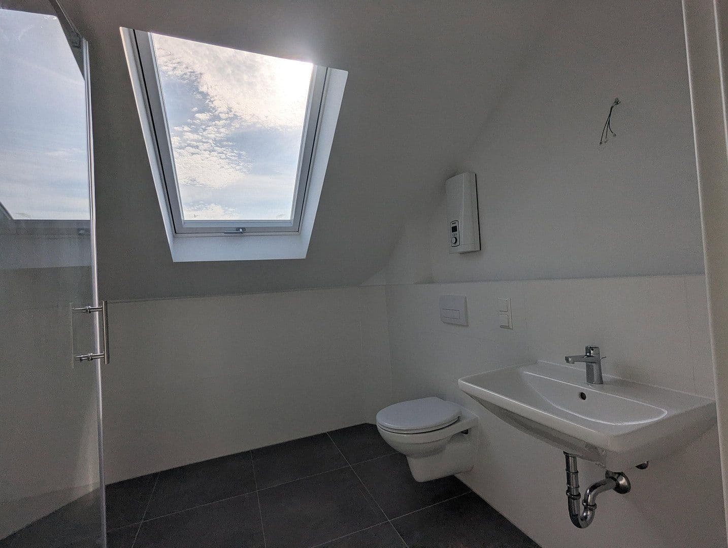 Pronájem bytu 3+1 90 m², Eschweiler, Severní Porýní-Vestfálsko Pronájem bytu 3+1 90 m², Eschweiler, Severní Porýní-Vestfálsko