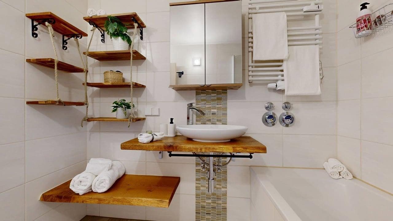 Pronájem bytu 3+1 81 m², Jagdfeldring 60, Haar, Bavorsko Pronájem bytu 3+1 81 m², Jagdfeldring 60, Haar, Bavorsko