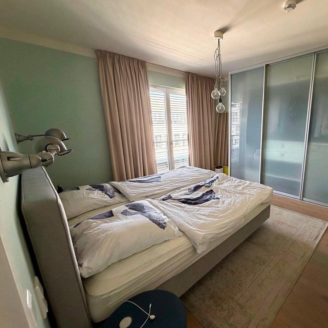 Pronájem bytu 2+1 74 m², Alte Jakobstraße 48, Berlin, Berlín Pronájem bytu 2+1 74 m², Alte Jakobstraße 48, Berlin, Berlín