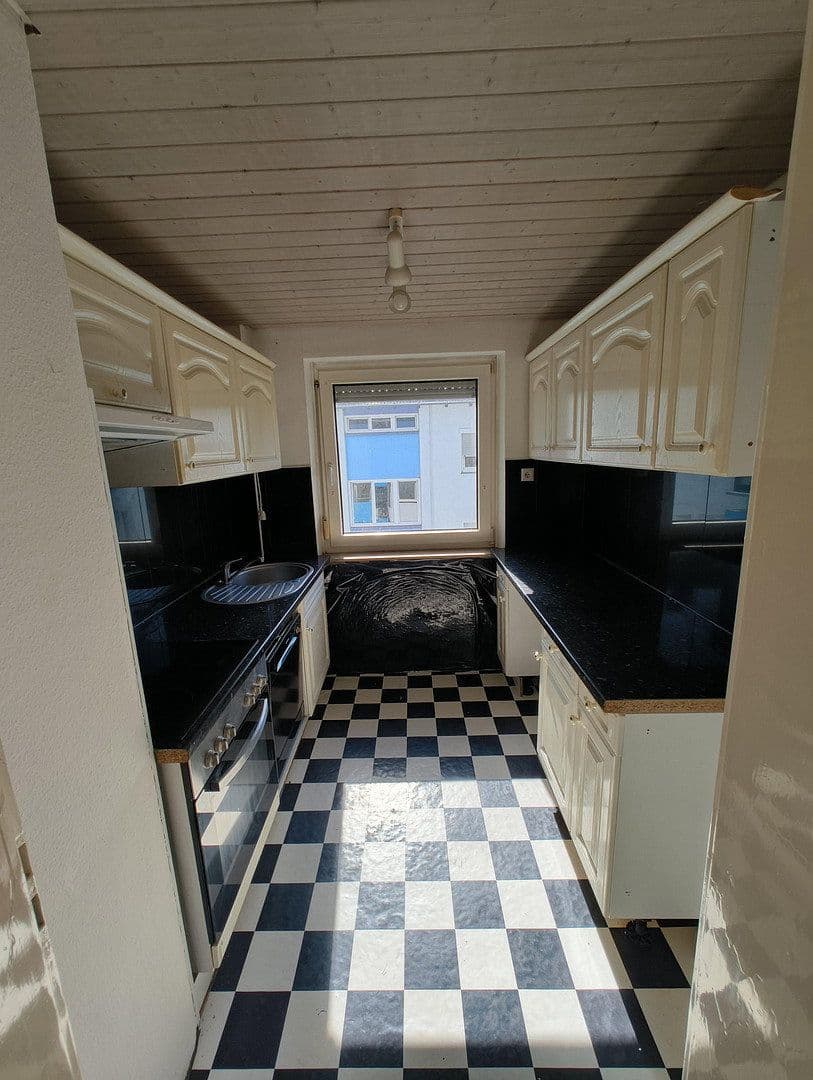 Prodej bytu 3+1 55 m², Niederhofenstraße 56, Leonberg, Bádensko-Württembersko Prodej bytu 3+1 55 m², Niederhofenstraße 56, Leonberg, Bádensko-Württembersko