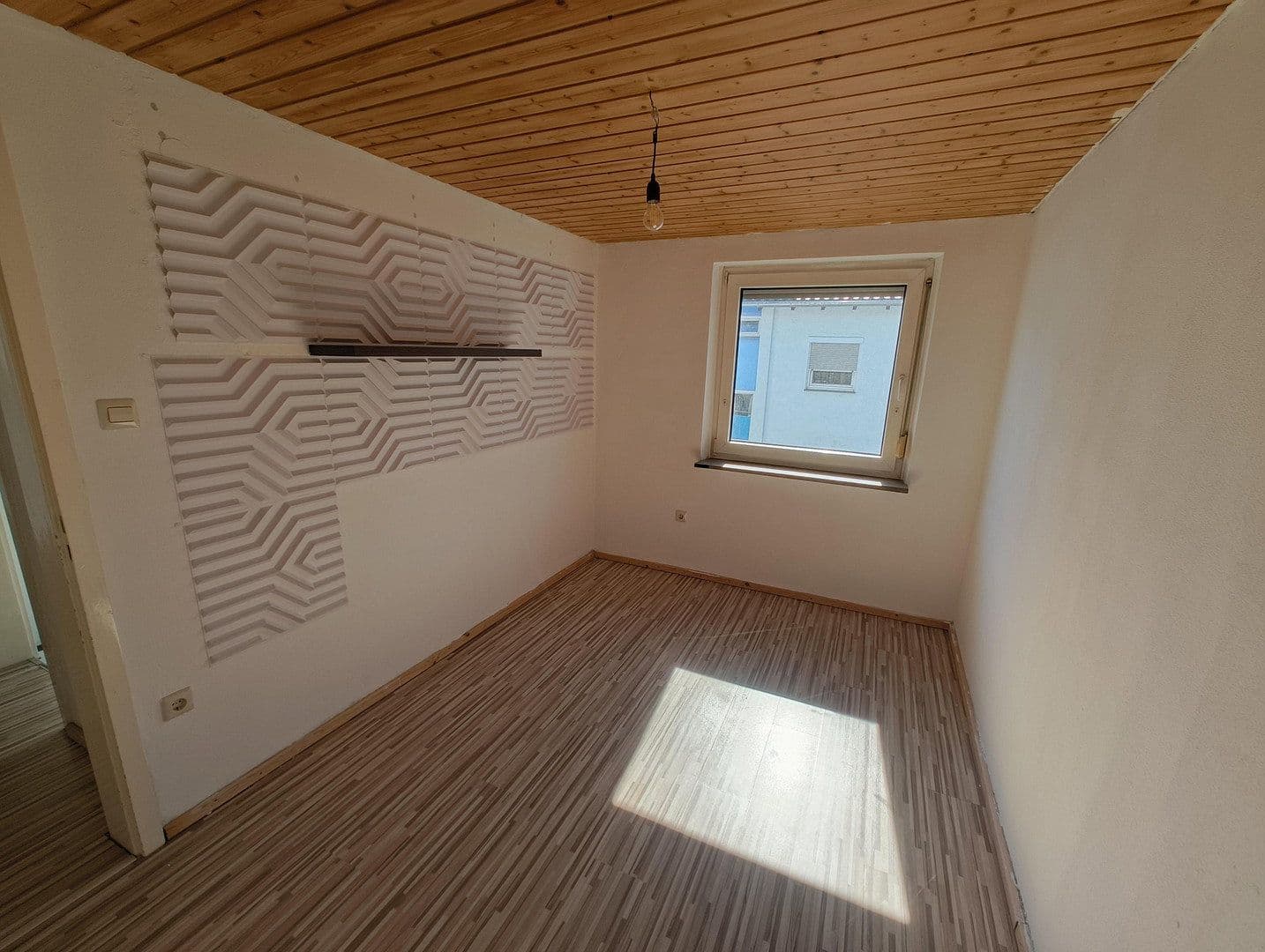Prodej bytu 3+1 55 m², Niederhofenstraße 56, Leonberg, Bádensko-Württembersko Prodej bytu 3+1 55 m², Niederhofenstraße 56, Leonberg, Bádensko-Württembersko