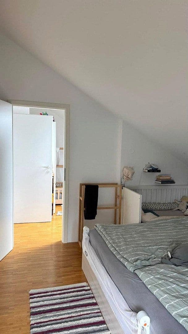 Pronájem bytu 3+kk 112 m², Martin-Luther-Str. 10, Grafing, Bavorsko Pronájem bytu 3+kk 112 m², Martin-Luther-Str. 10, Grafing, Bavorsko