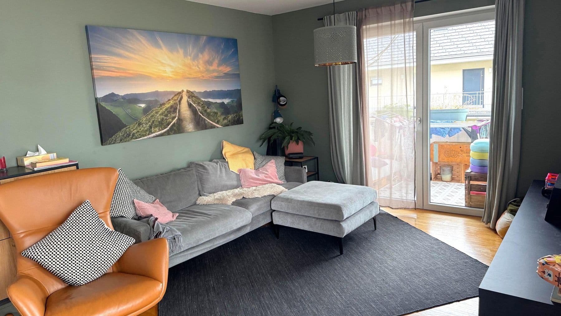 Pronájem bytu 3+kk 112 m², Martin-Luther-Str. 10, Grafing, Bavorsko Pronájem bytu 3+kk 112 m², Martin-Luther-Str. 10, Grafing, Bavorsko
