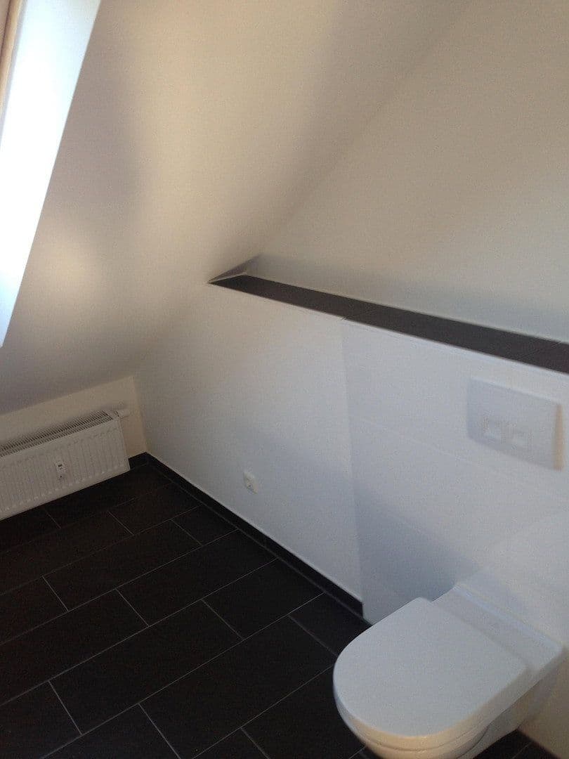 Pronájem bytu 3+1 80 m², Markgrafenstr. 24, München, Bavorsko Pronájem bytu 3+1 80 m², Markgrafenstr. 24, München, Bavorsko