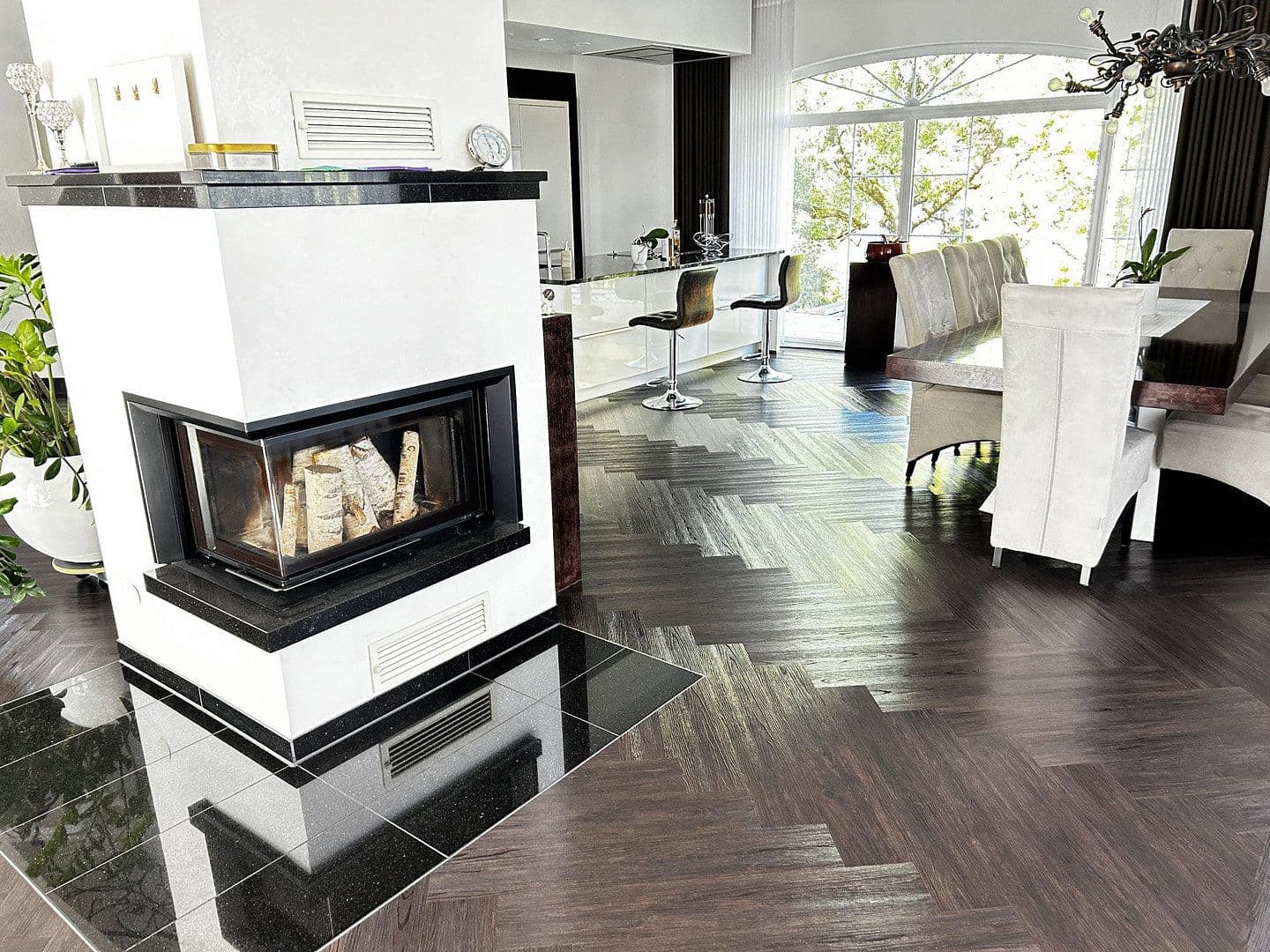 Prodej domu 270 m², pozemek 1.000 m², Trossingen, Bádensko-Württembersko Prodej domu 270 m², pozemek 1.000 m², Trossingen, Bádensko-Württembersko