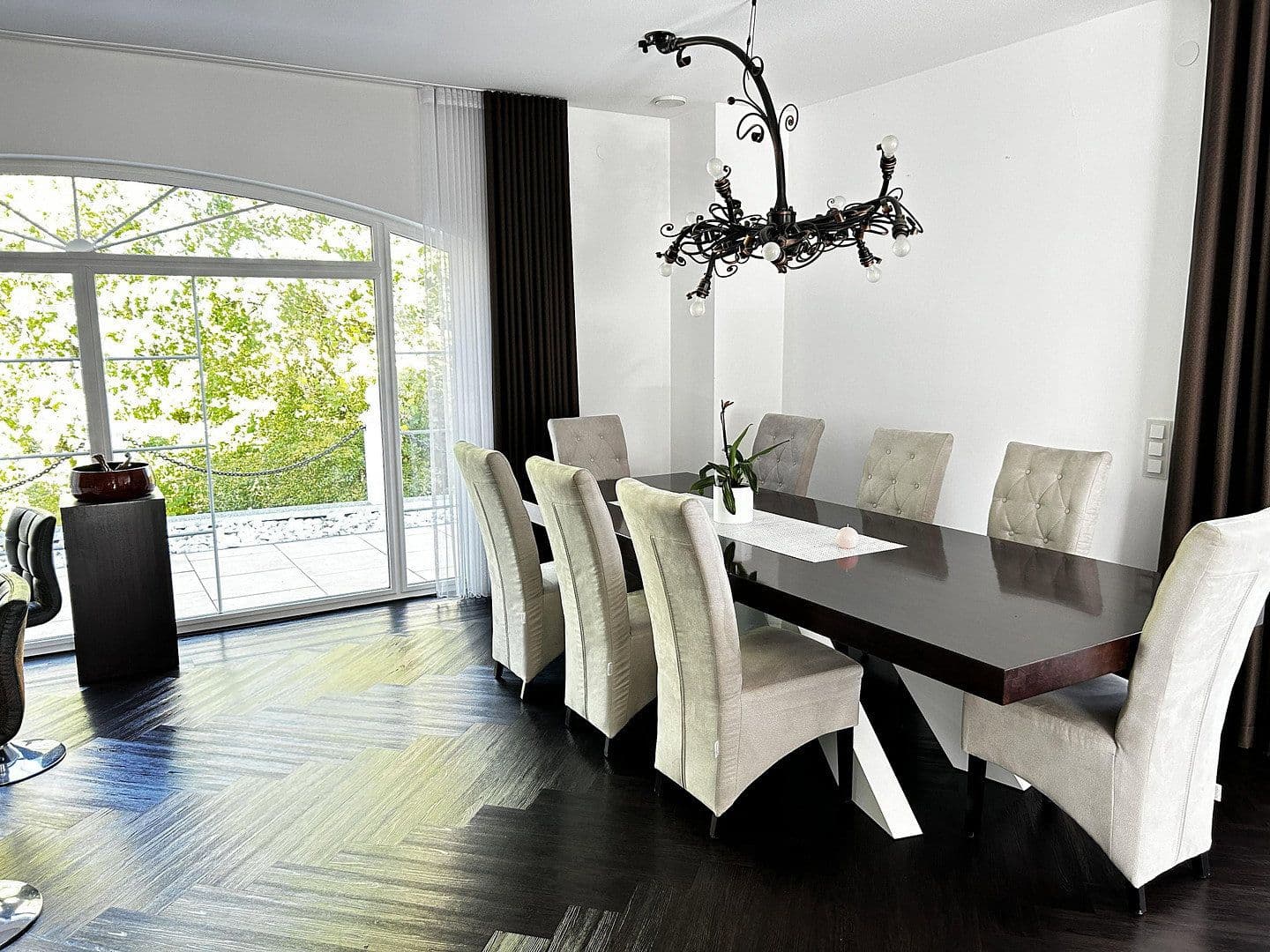 Prodej domu 270 m², pozemek 1.000 m², Trossingen, Bádensko-Württembersko Prodej domu 270 m², pozemek 1.000 m², Trossingen, Bádensko-Württembersko