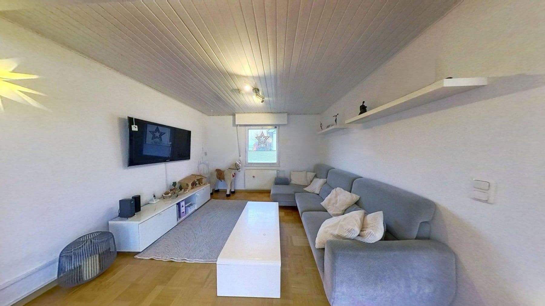 Prodej domu 144 m², pozemek 606 m², Reinheim, Hessen Prodej domu 144 m², pozemek 606 m², Reinheim, Hessen