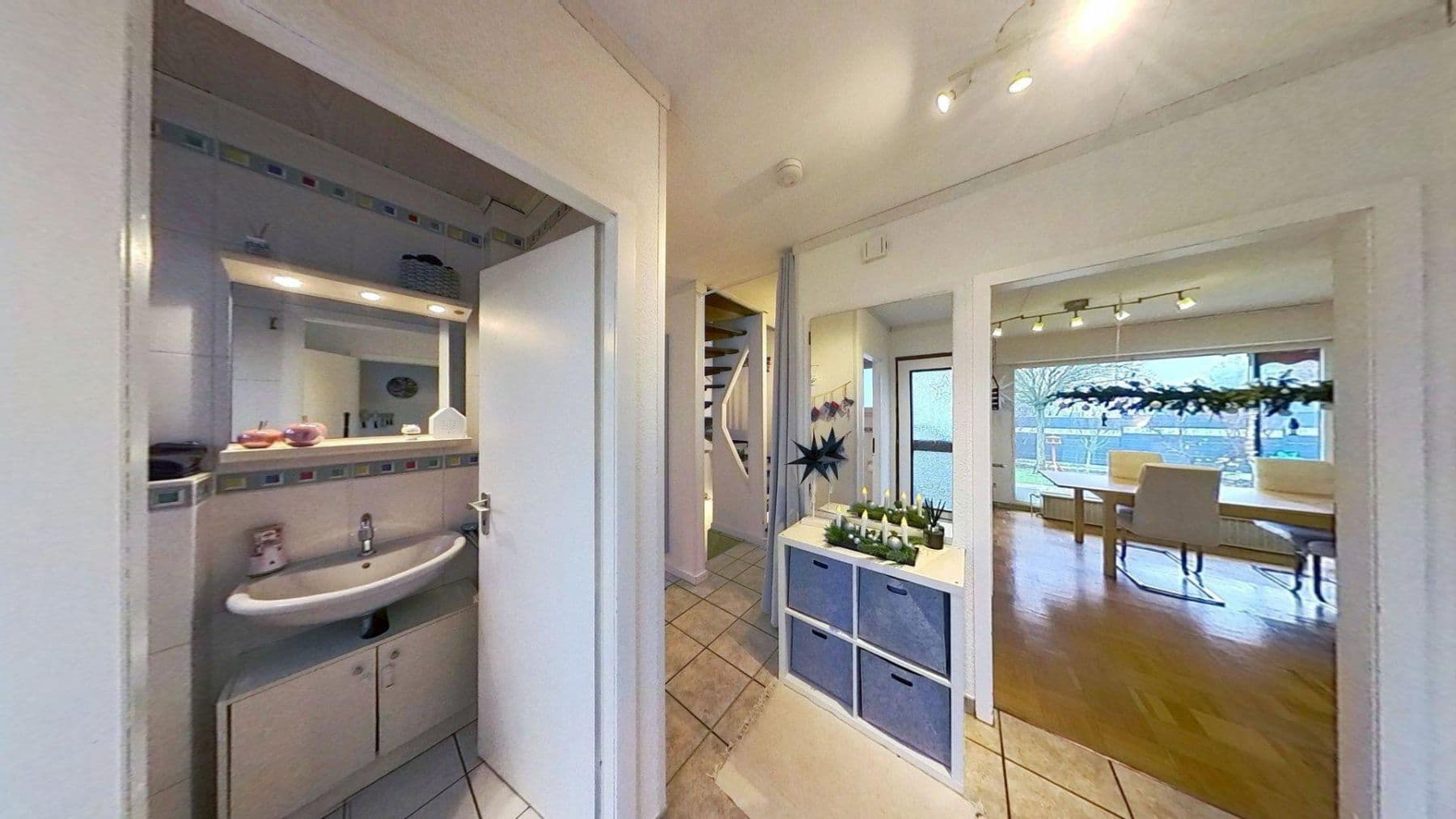 Prodej domu 144 m², pozemek 606 m², Reinheim, Hessen Prodej domu 144 m², pozemek 606 m², Reinheim, Hessen