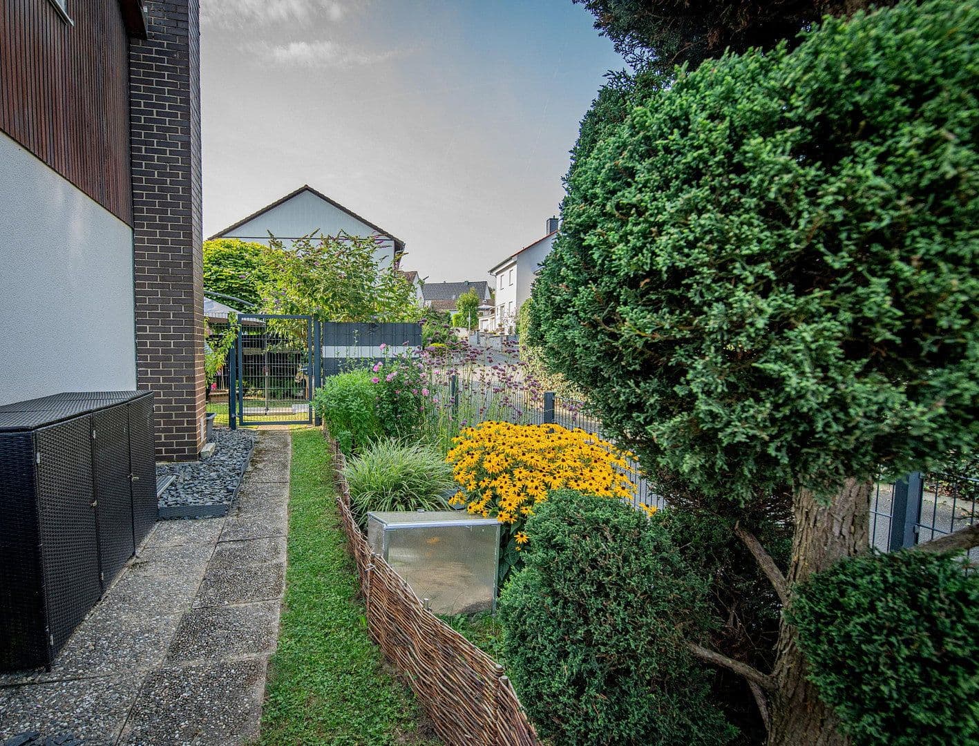 Prodej domu 144 m², pozemek 606 m², Reinheim, Hessen Prodej domu 144 m², pozemek 606 m², Reinheim, Hessen