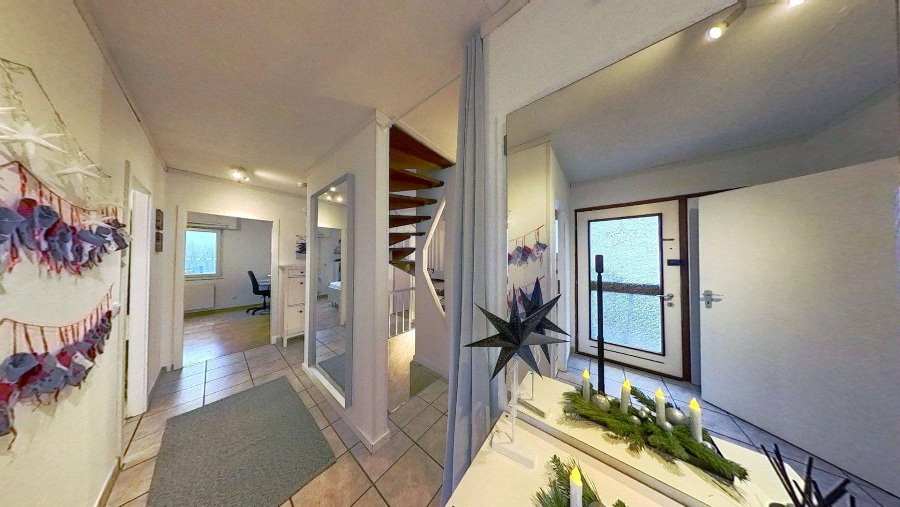 Prodej domu 144 m², pozemek 606 m², Reinheim, Hessen Prodej domu 144 m², pozemek 606 m², Reinheim, Hessen