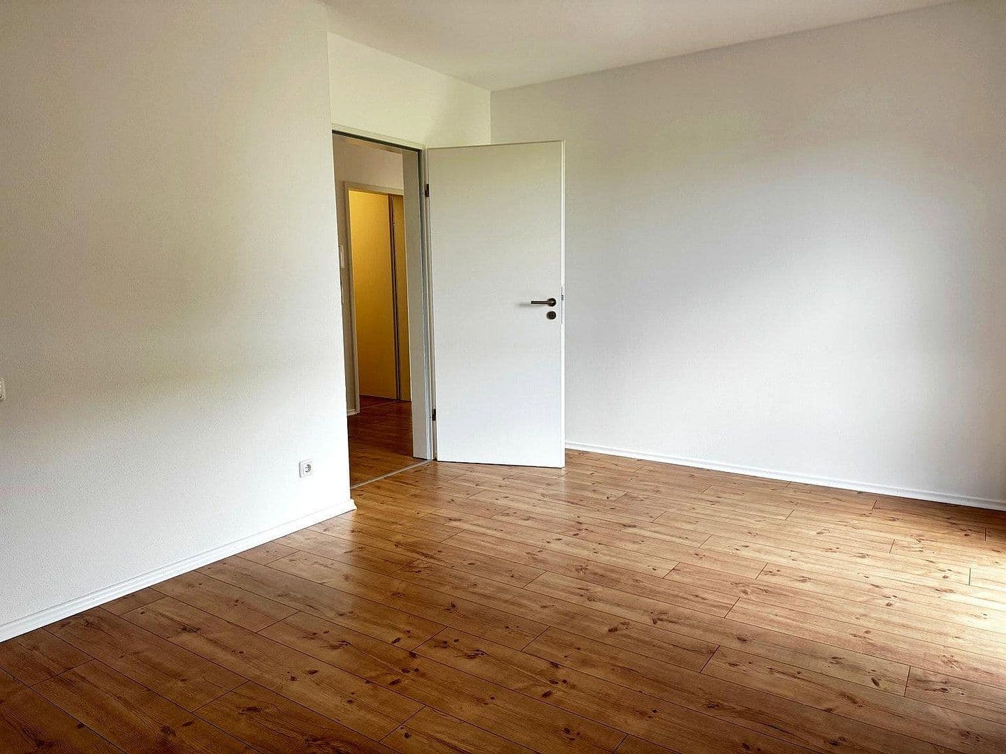 Pronájem bytu 2+kk 95 m², Triftäcker 31, Hemau, Bavorsko Pronájem bytu 2+kk 95 m², Triftäcker 31, Hemau, Bavorsko