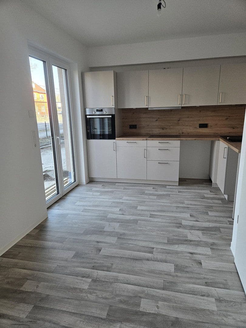 Pronájem bytu 3+1 81 m², Bütower Str. 34, Berlin, Berlín Pronájem bytu 3+1 81 m², Bütower Str. 34, Berlin, Berlín