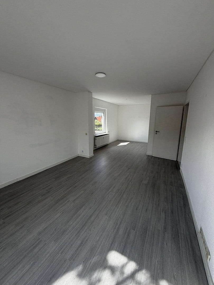 Prodej domu 180 m², pozemek 535 m², Neckarwestheim, Bádensko-Württembersko Prodej domu 180 m², pozemek 535 m², Neckarwestheim, Bádensko-Württembersko
