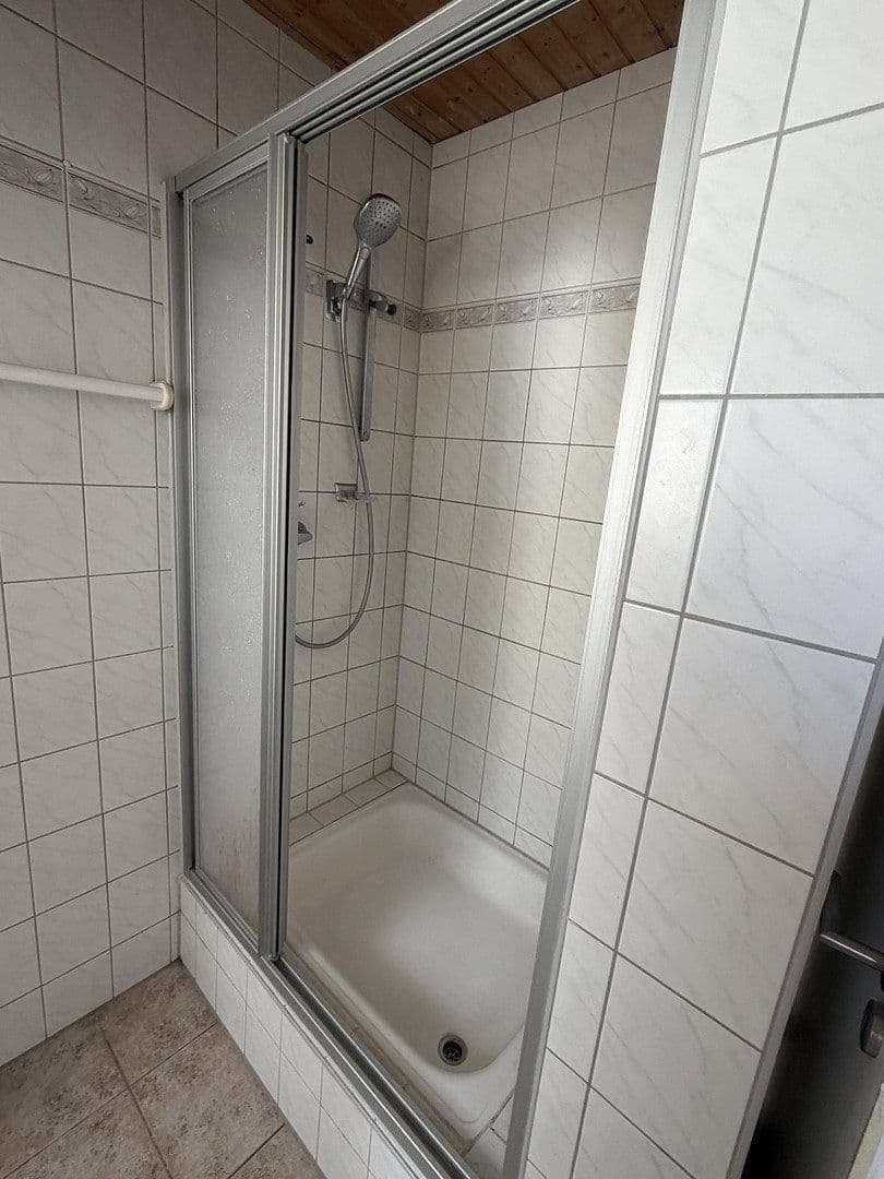 Prodej domu 180 m², pozemek 535 m², Neckarwestheim, Bádensko-Württembersko Prodej domu 180 m², pozemek 535 m², Neckarwestheim, Bádensko-Württembersko
