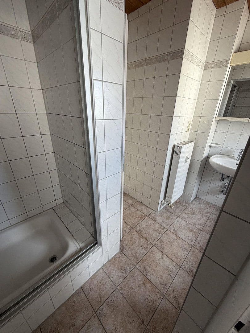 Prodej domu 180 m², pozemek 535 m², Neckarwestheim, Bádensko-Württembersko Prodej domu 180 m², pozemek 535 m², Neckarwestheim, Bádensko-Württembersko