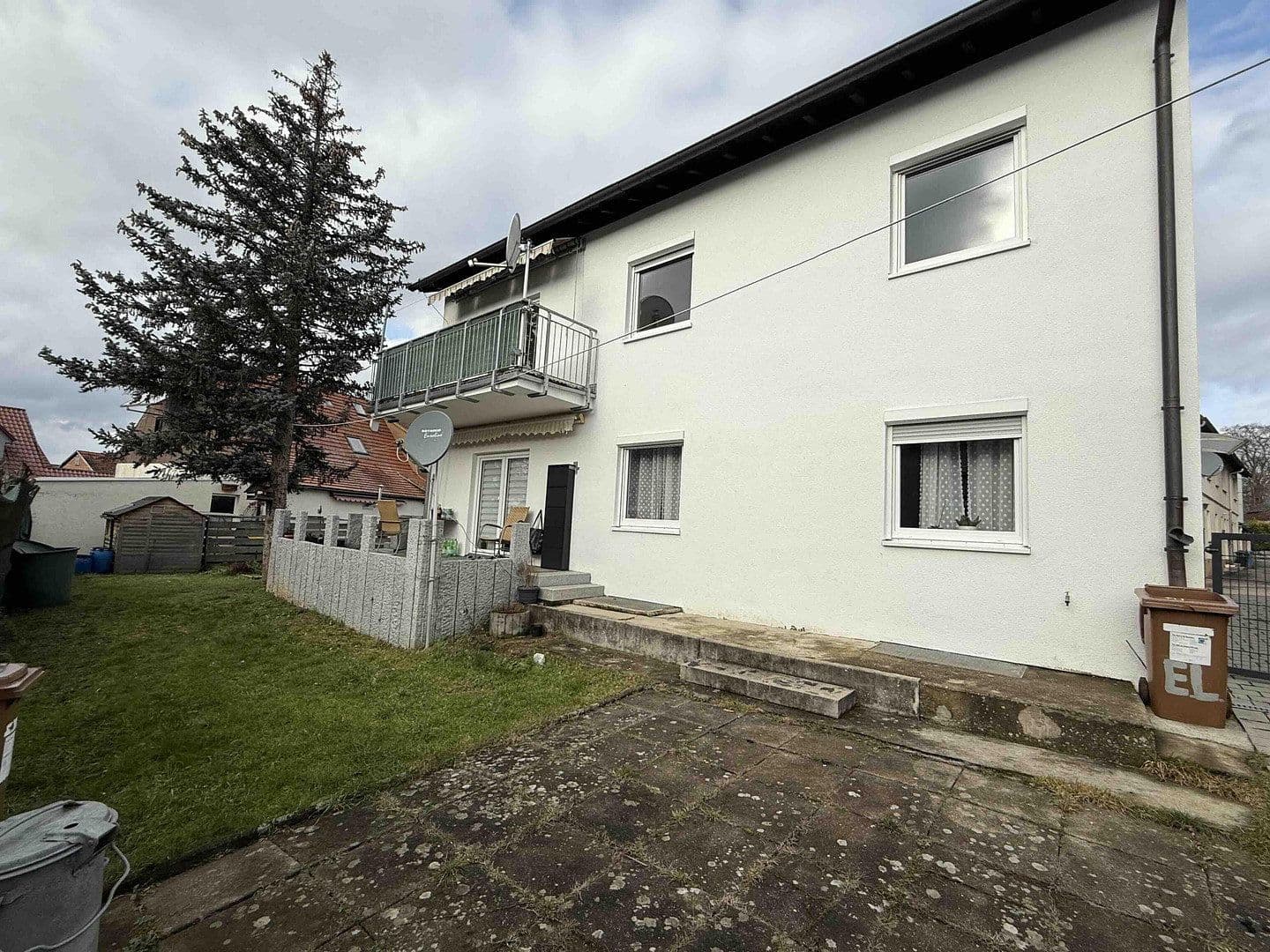 Prodej domu 180 m², pozemek 535 m², Neckarwestheim, Bádensko-Württembersko Prodej domu 180 m², pozemek 535 m², Neckarwestheim, Bádensko-Württembersko
