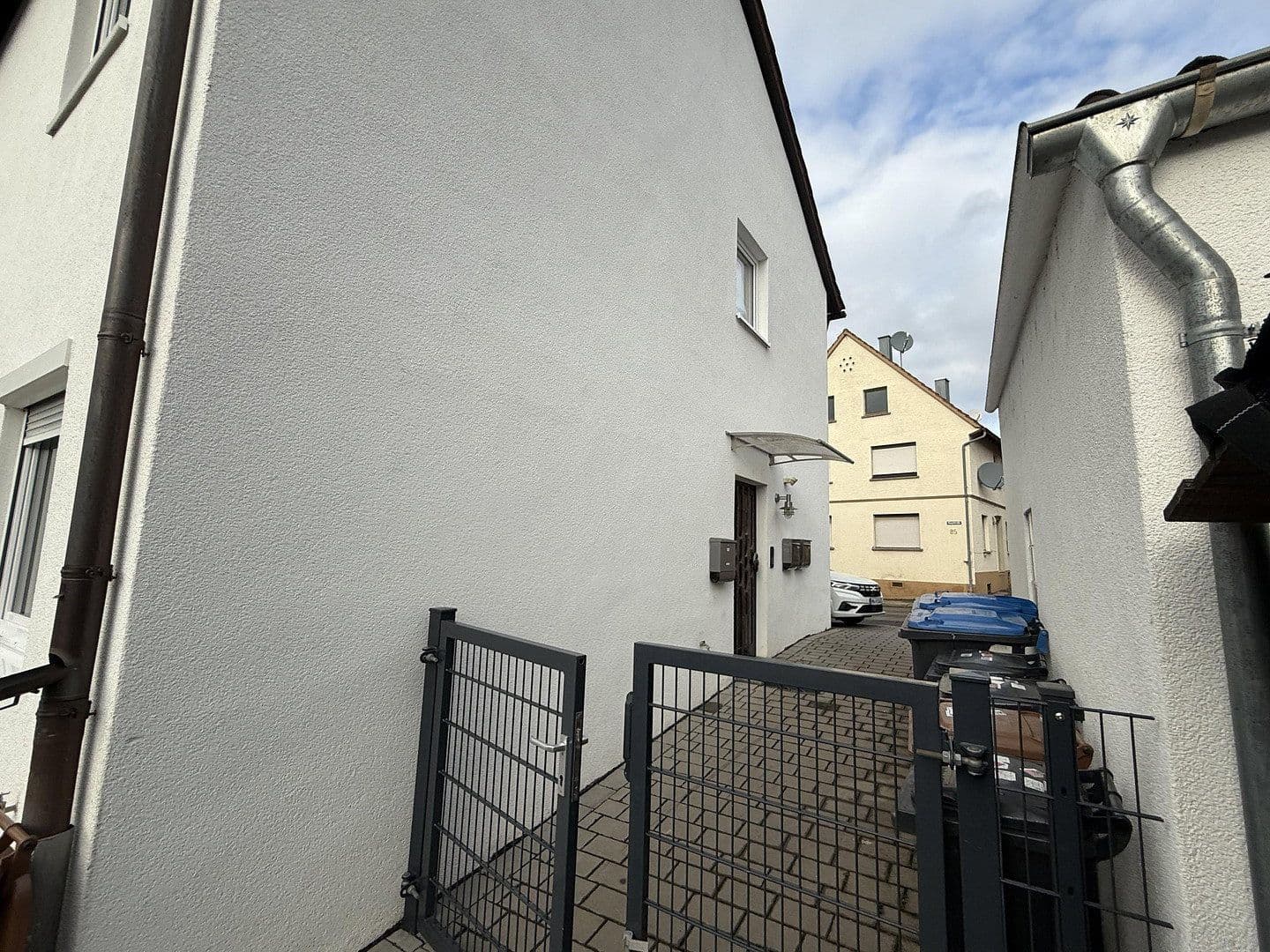 Prodej domu 180 m², pozemek 535 m², Neckarwestheim, Bádensko-Württembersko Prodej domu 180 m², pozemek 535 m², Neckarwestheim, Bádensko-Württembersko