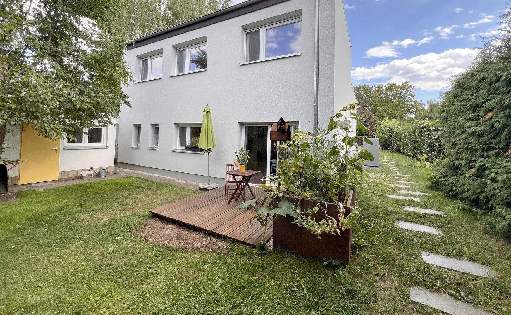 Prodej domu 141 m², pozemek 651 m², Berlin, Berlín Prodej domu 141 m², pozemek 651 m², Berlin, Berlín