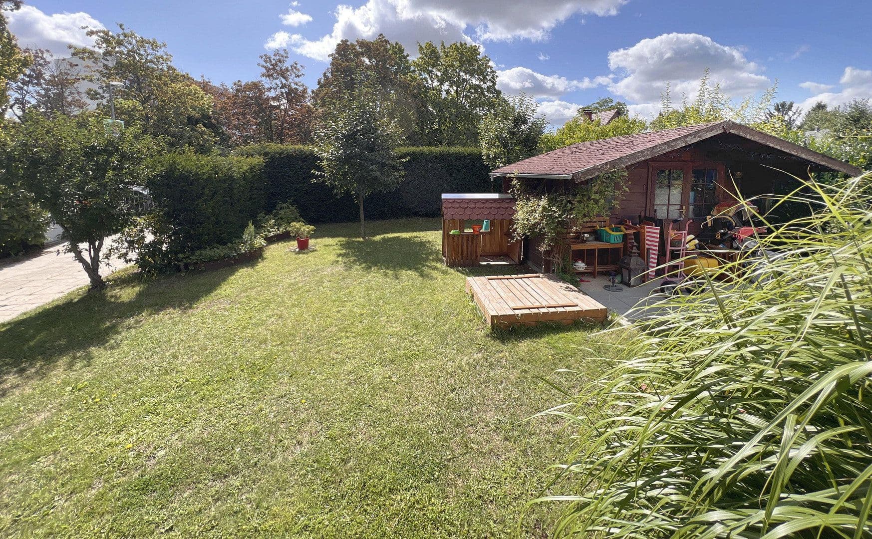 Prodej domu 141 m², pozemek 651 m², Berlin, Berlín Prodej domu 141 m², pozemek 651 m², Berlin, Berlín