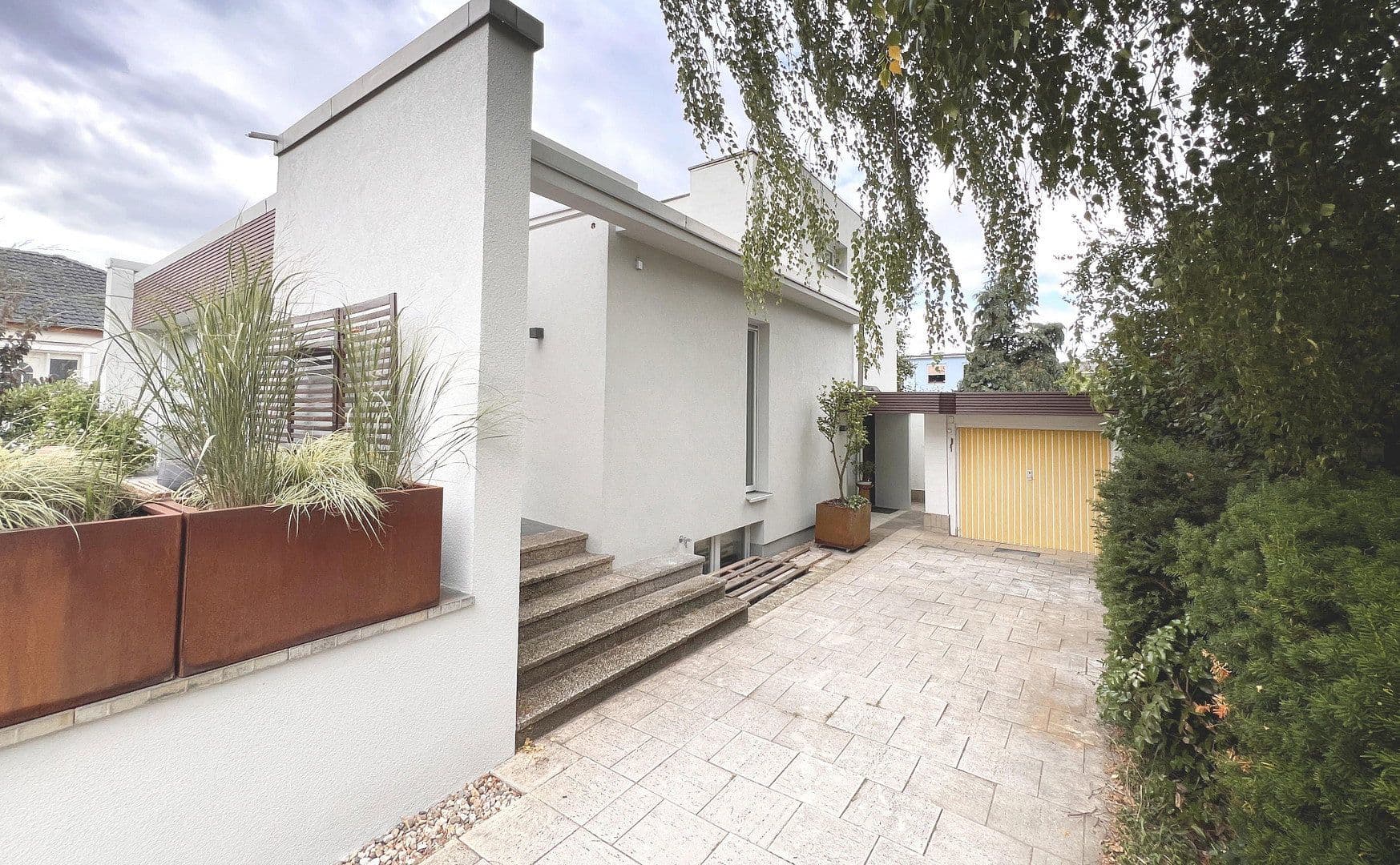 Prodej domu 141 m², pozemek 651 m², Berlin, Berlín Prodej domu 141 m², pozemek 651 m², Berlin, Berlín