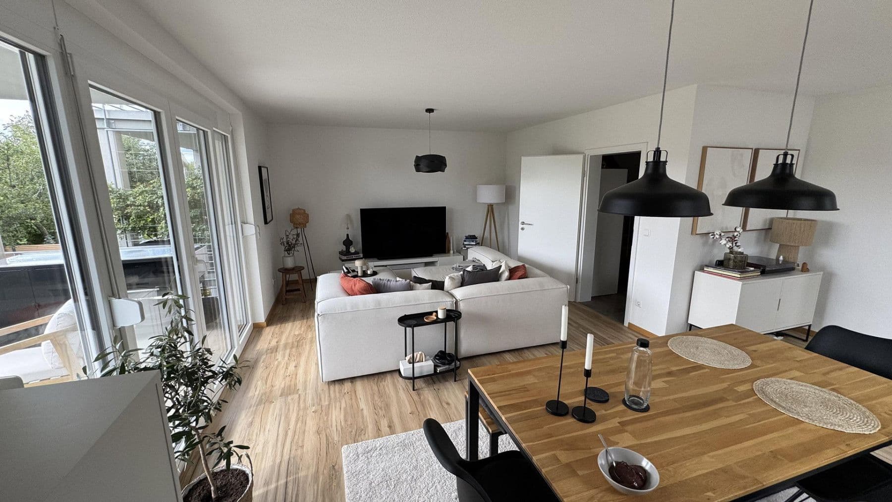 Prodej domu 218 m², pozemek 296 m², Oberweiler 35, Pliezhausen, Bádensko-Württembersko Prodej domu 218 m², pozemek 296 m², Oberweiler 35, Pliezhausen, Bádensko-Württembersko