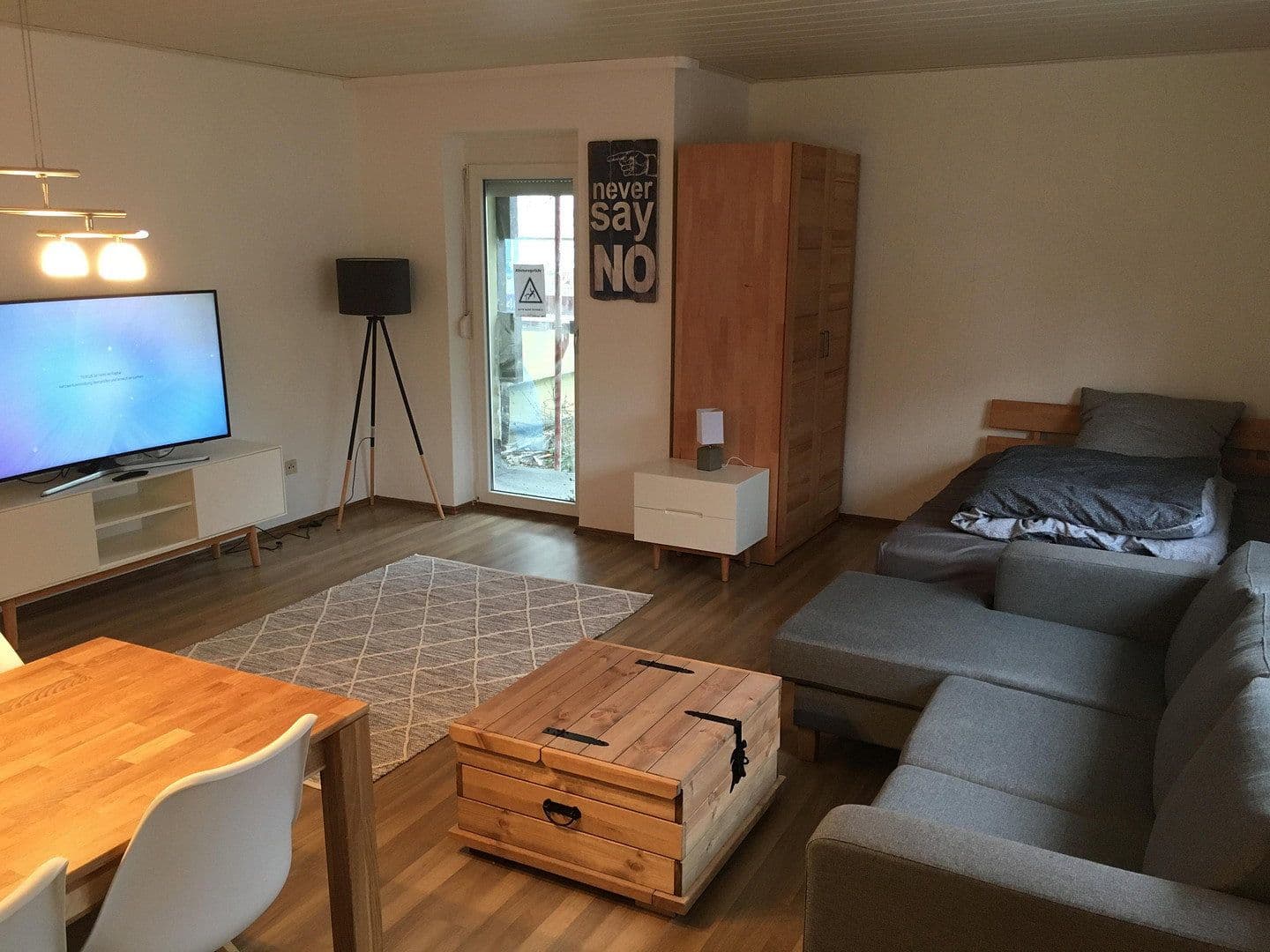 Pronájem bytu 1+1 40 m², Mörikestraße 12, Bad Wimpfen, Bádensko-Württembersko Pronájem bytu 1+1 40 m², Mörikestraße 12, Bad Wimpfen, Bádensko-Württembersko