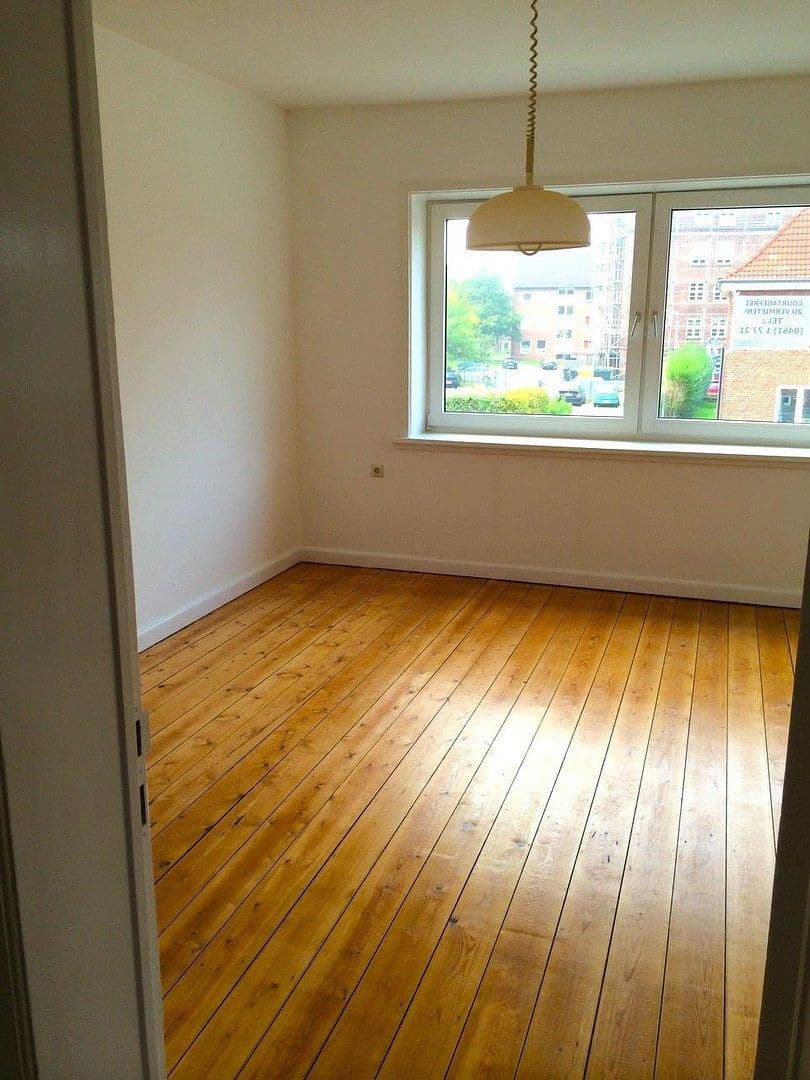 Pronájem bytu 4+1 104 m², Mürwiker Strasse 192, Flensburg, Šlesvicko-Holštýnsko Pronájem bytu 4+1 104 m², Mürwiker Strasse 192, Flensburg, Šlesvicko-Holštýnsko