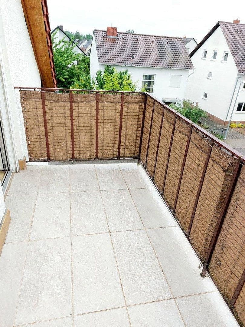 Pronájem bytu 3+1 90 m², Dudenhofen, Porýní-Falc Pronájem bytu 3+1 90 m², Dudenhofen, Porýní-Falc