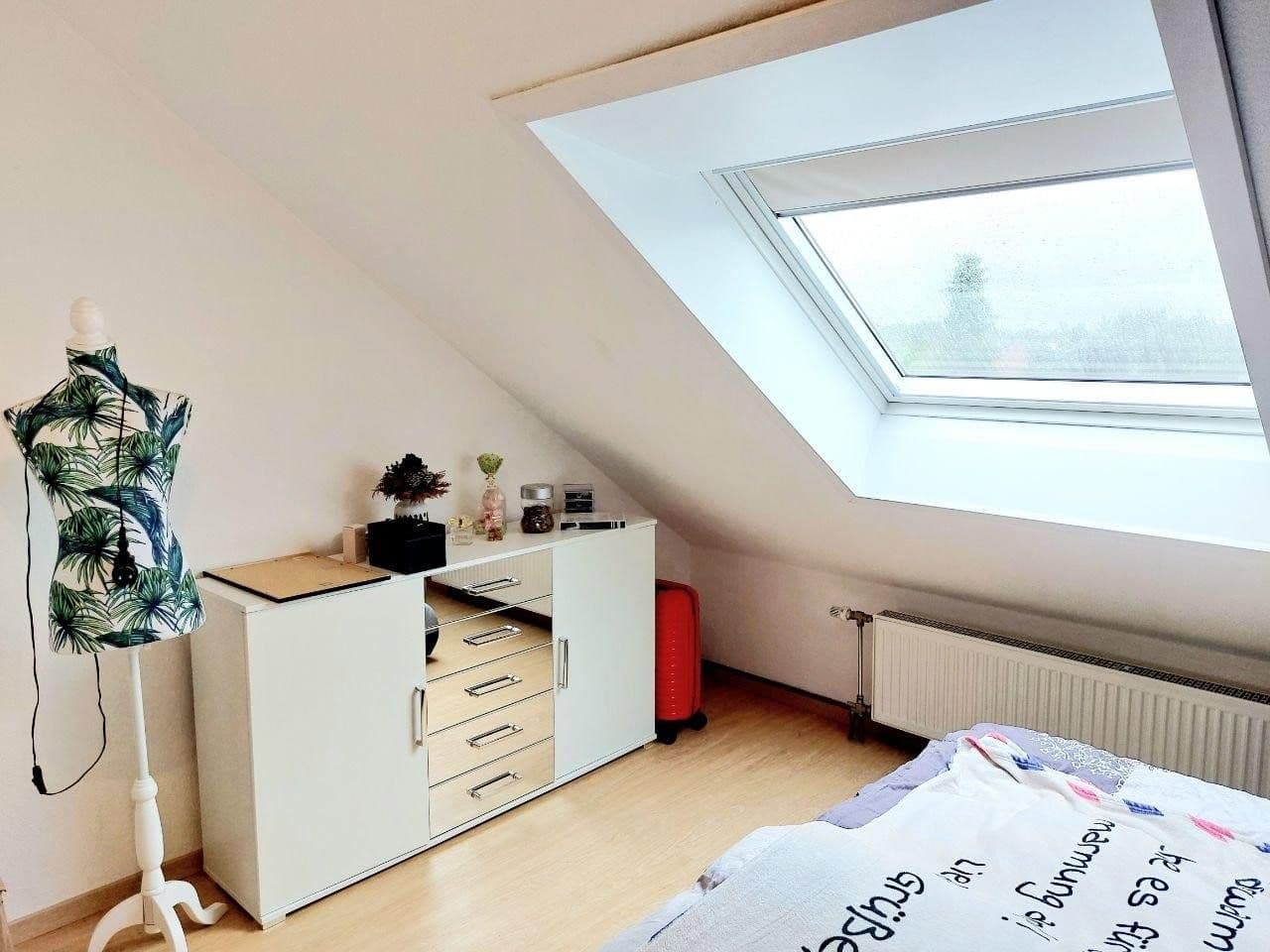 Pronájem bytu 3+1 90 m², Dudenhofen, Porýní-Falc Pronájem bytu 3+1 90 m², Dudenhofen, Porýní-Falc