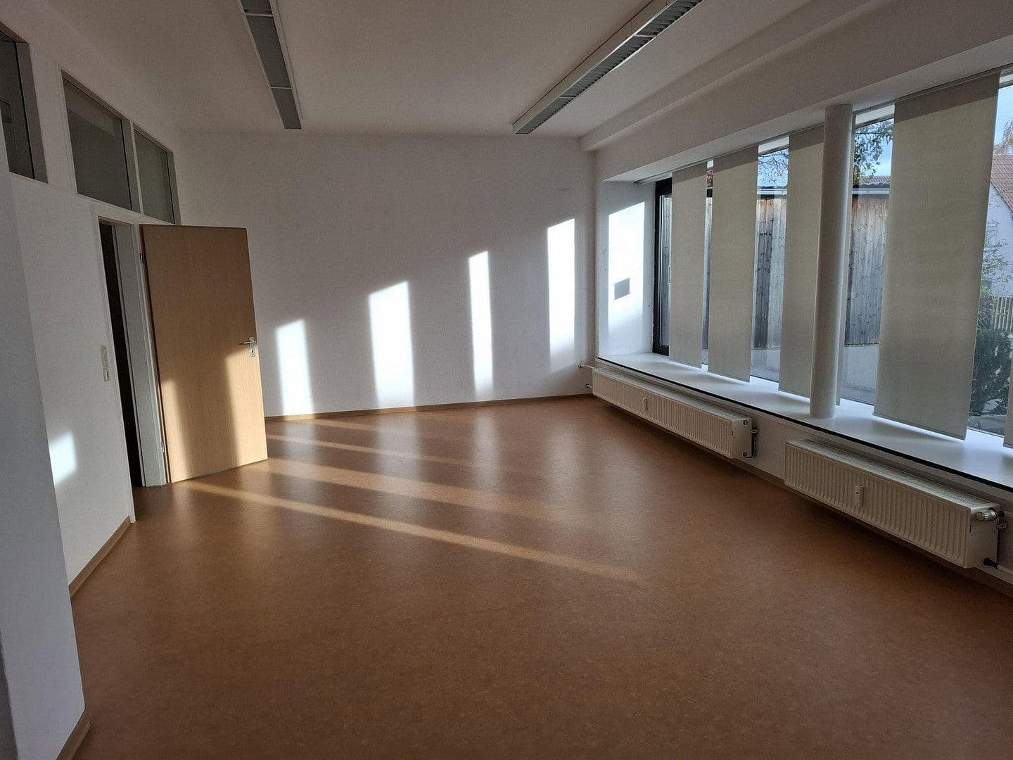 Pronájem kanceláře 102 m², Filderstadt, Bádensko-Württembersko Pronájem kanceláře 102 m², Filderstadt, Bádensko-Württembersko