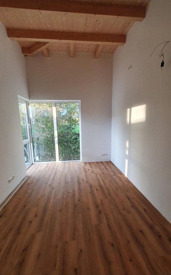 Pronájem domu 136 m², pozemek 200 m², Heidenau, Dolní Sasko Pronájem domu 136 m², pozemek 200 m², Heidenau, Dolní Sasko