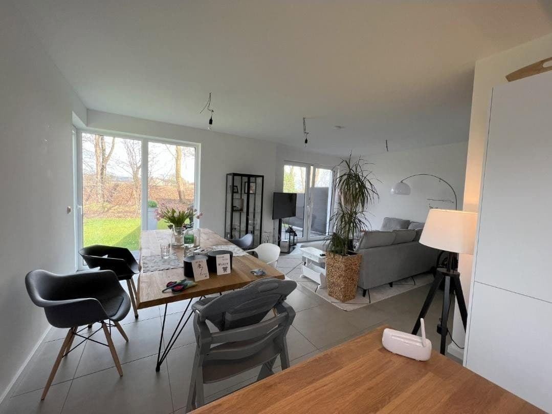 Pronájem domu 136 m², pozemek 200 m², Heidenau, Dolní Sasko Pronájem domu 136 m², pozemek 200 m², Heidenau, Dolní Sasko