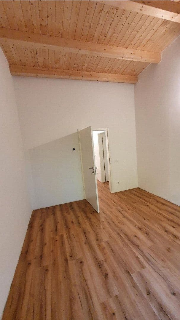 Pronájem domu 136 m², pozemek 200 m², Heidenau, Dolní Sasko Pronájem domu 136 m², pozemek 200 m², Heidenau, Dolní Sasko