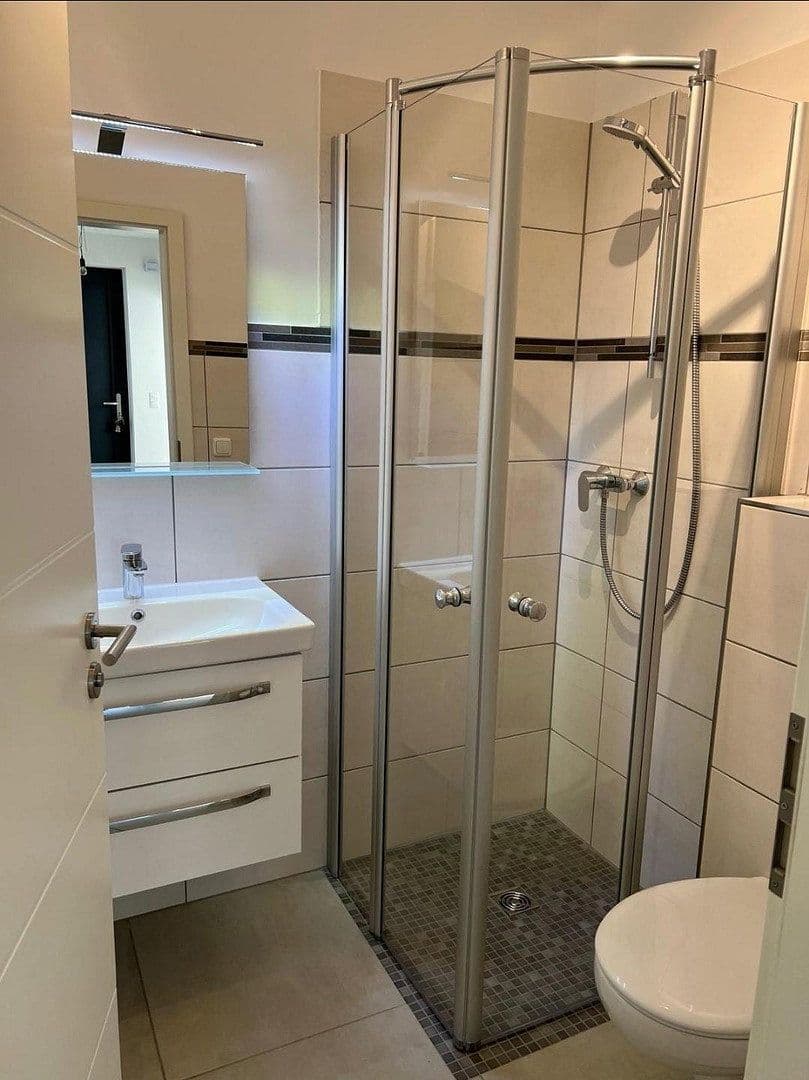 Pronájem domu 136 m², pozemek 200 m², Heidenau, Dolní Sasko Pronájem domu 136 m², pozemek 200 m², Heidenau, Dolní Sasko