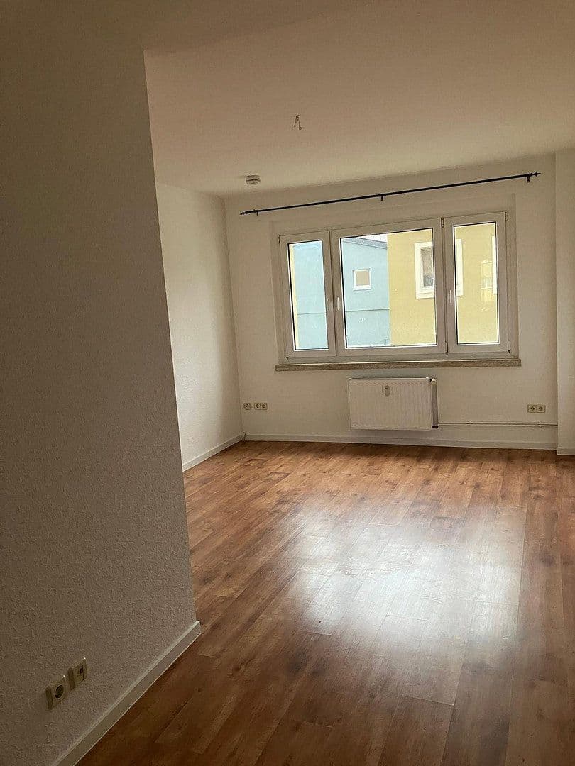 Pronájem bytu 2+1 49 m², Otto-Schmiedt-Straße 37t, Leipzig, Sasko Pronájem bytu 2+1 49 m², Otto-Schmiedt-Straße 37t, Leipzig, Sasko