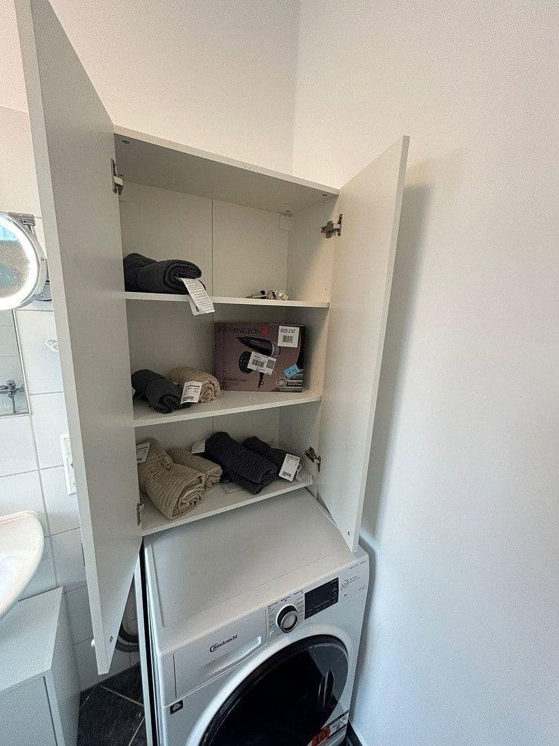 Pronájem bytu 2+1 63 m², Glienicker Weg 88, Berlin, Berlín Pronájem bytu 2+1 63 m², Glienicker Weg 88, Berlin, Berlín