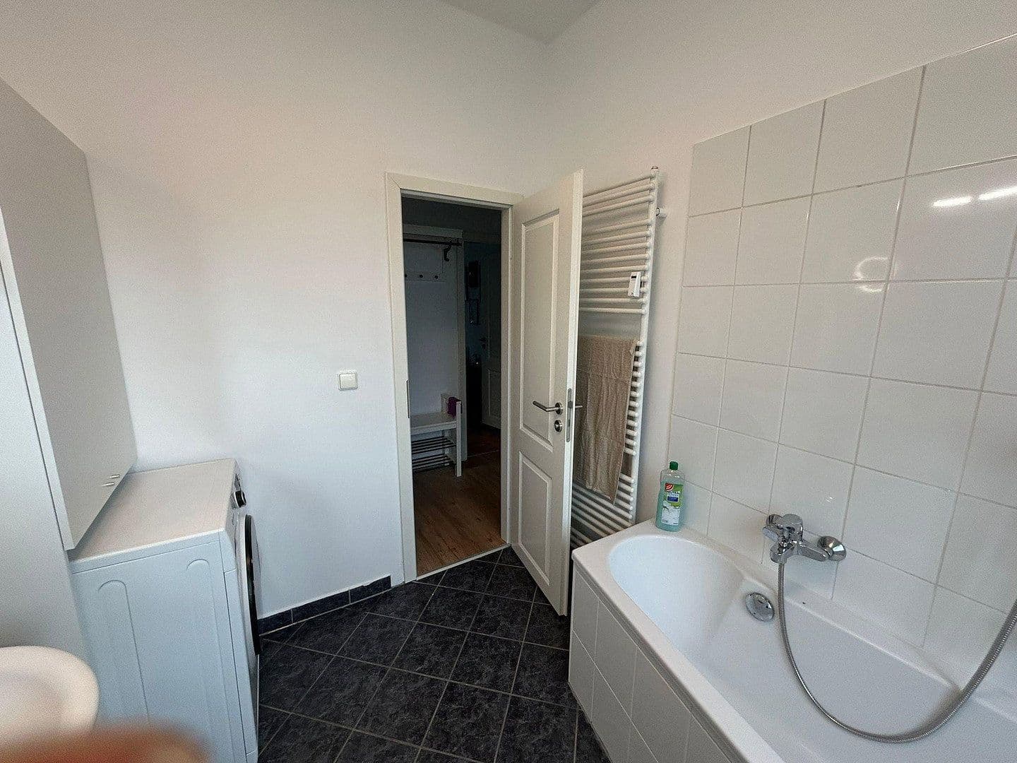 Pronájem bytu 2+1 63 m², Glienicker Weg 88, Berlin, Berlín Pronájem bytu 2+1 63 m², Glienicker Weg 88, Berlin, Berlín