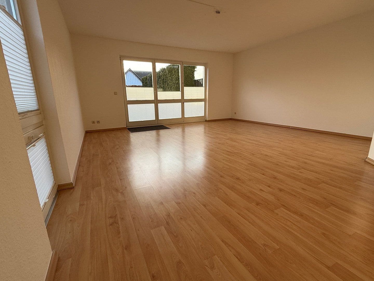 Pronájem domu 118 m², pozemek 218 m², Sommersdorf, Mecklenburg-Vorpommern Pronájem domu 118 m², pozemek 218 m², Sommersdorf, Mecklenburg-Vorpommern