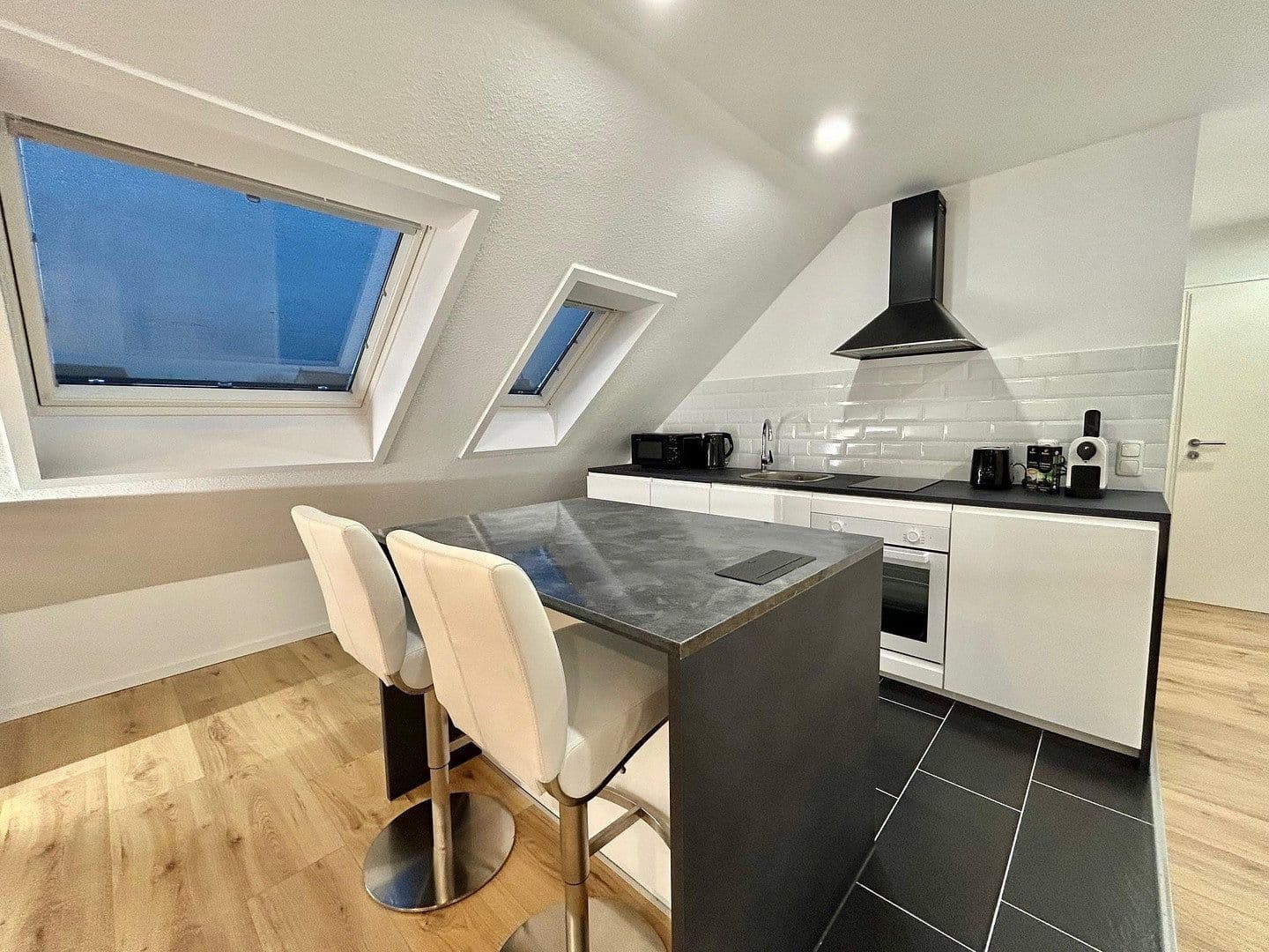 Pronájem bytu 1+1 39 m², Pattensen, Dolní Sasko Pronájem bytu 1+1 39 m², Pattensen, Dolní Sasko