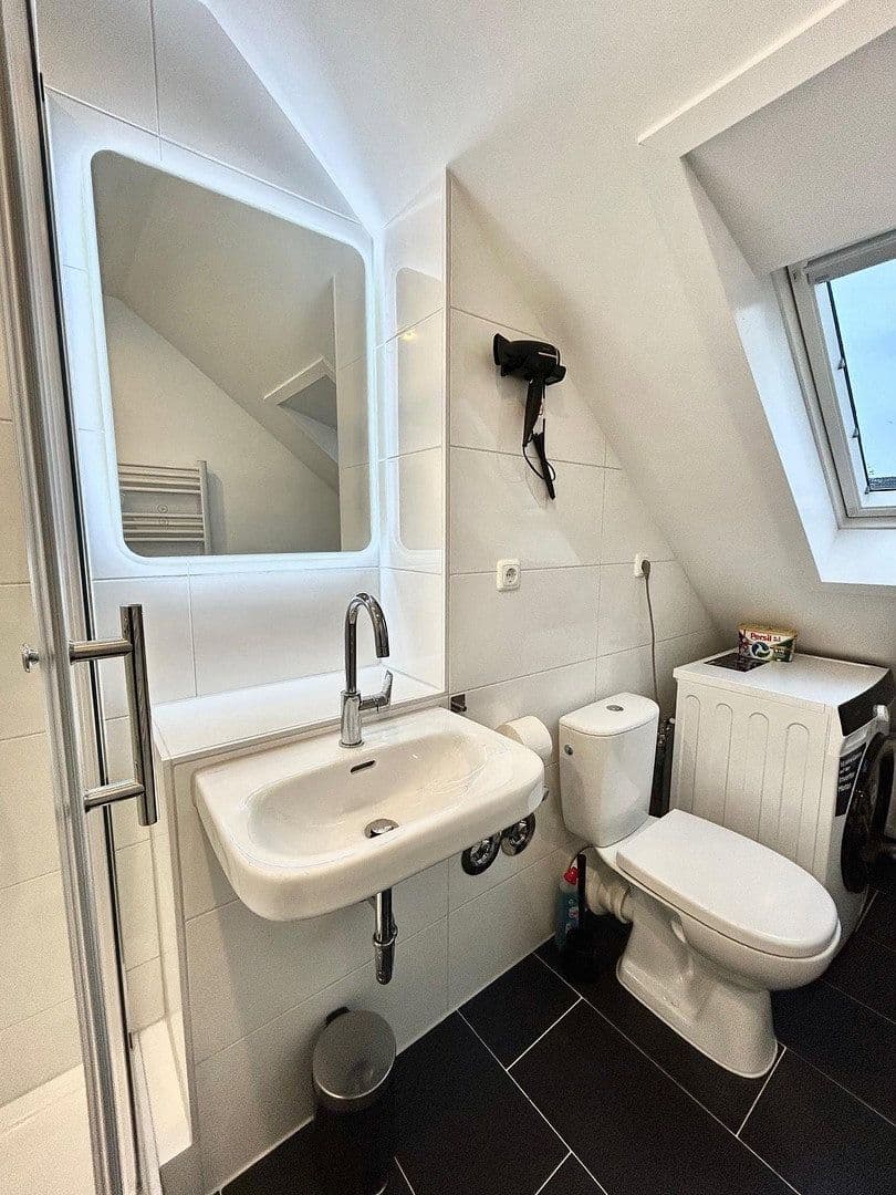 Pronájem bytu 1+1 39 m², Pattensen, Dolní Sasko Pronájem bytu 1+1 39 m², Pattensen, Dolní Sasko