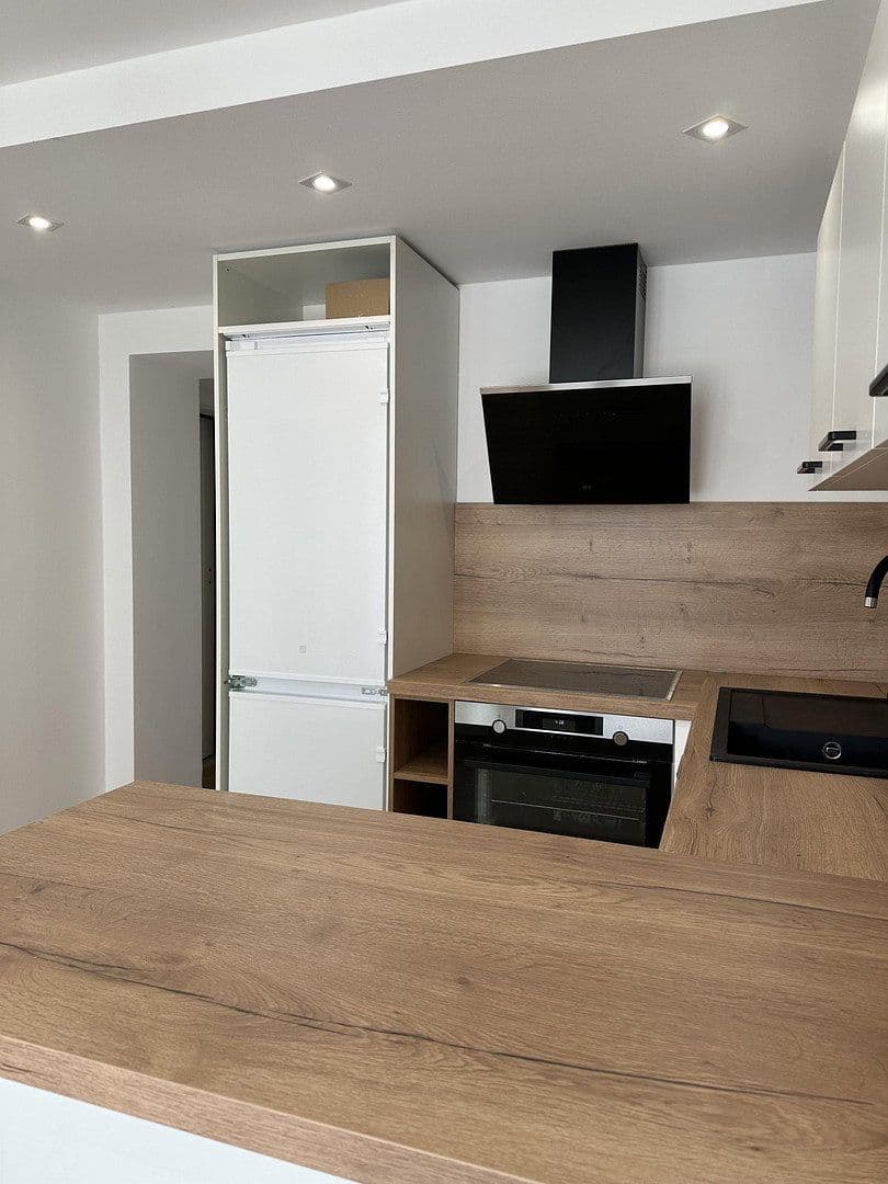 Pronájem bytu 2+1 65 m², Badstr. 131, Egloffstein, Bavorsko Pronájem bytu 2+1 65 m², Badstr. 131, Egloffstein, Bavorsko