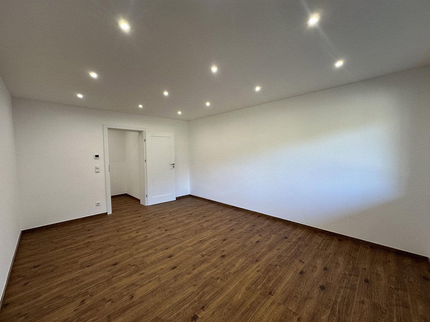 Pronájem bytu 2+1 65 m², Badstr. 131, Egloffstein, Bavorsko Pronájem bytu 2+1 65 m², Badstr. 131, Egloffstein, Bavorsko