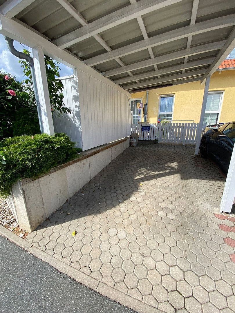 Pronájem bytu 5+1 130 m², Kitzengasse 24, Leinburg, Bavorsko Pronájem bytu 5+1 130 m², Kitzengasse 24, Leinburg, Bavorsko