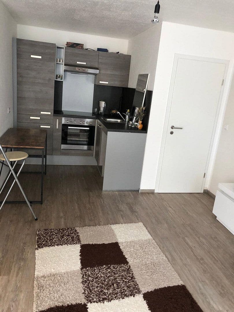 Pronájem bytu 5+1 130 m², Kitzengasse 24, Leinburg, Bavorsko Pronájem bytu 5+1 130 m², Kitzengasse 24, Leinburg, Bavorsko
