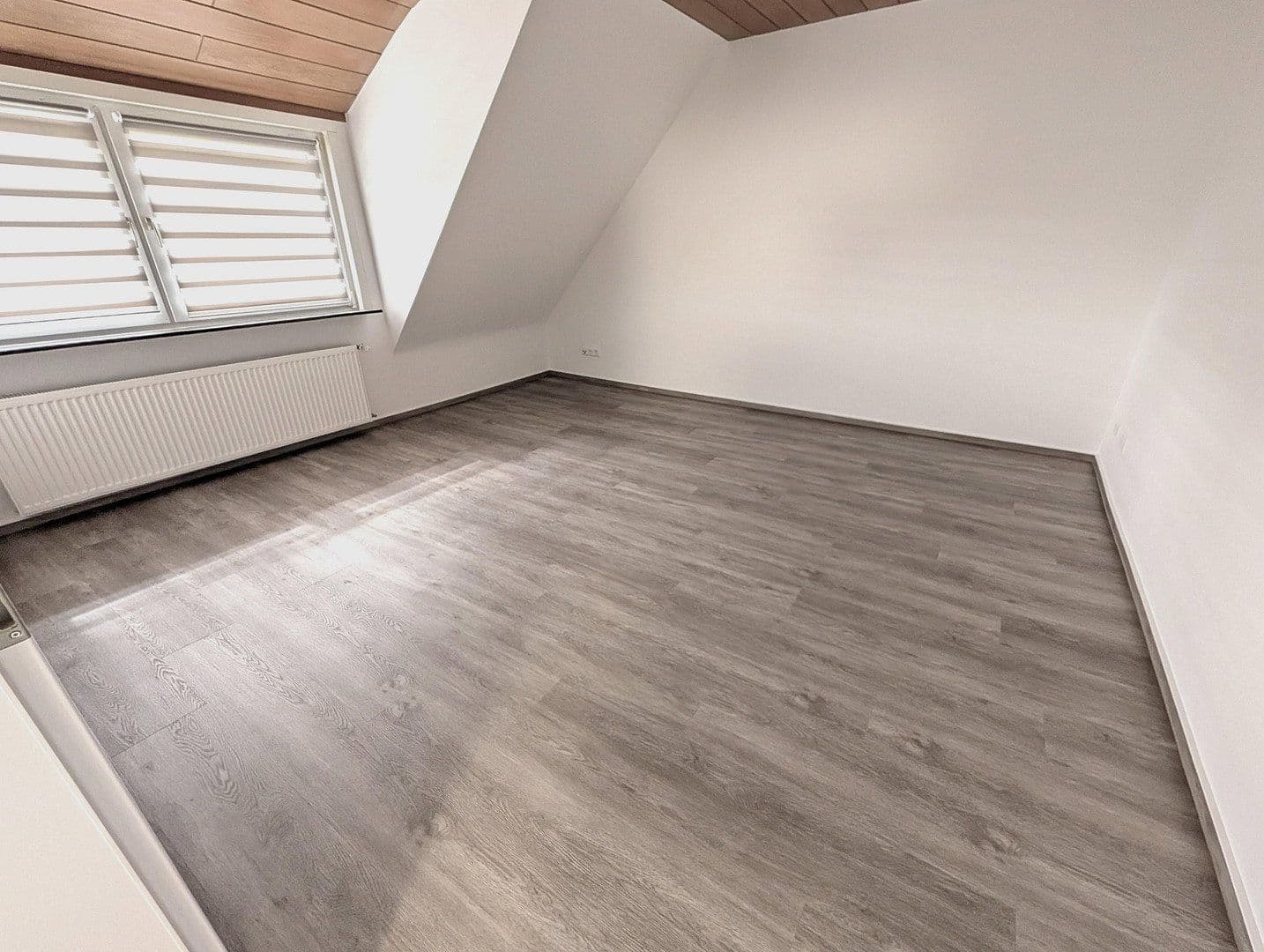 Prodej domu 123 m², pozemek 1.000 m², Lehrte, Dolní Sasko Prodej domu 123 m², pozemek 1.000 m², Lehrte, Dolní Sasko