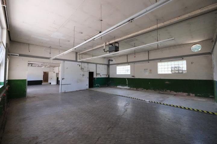 Pronájem nebytového prostoru 300 m², Rodalben, Porýní-Falc Pronájem nebytového prostoru 300 m², Rodalben, Porýní-Falc