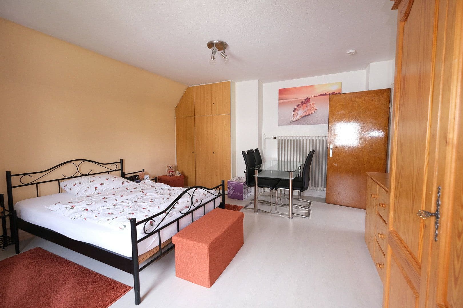 Pronájem domu 100 m², pozemek 870 m², Kassel, Hessen Pronájem domu 100 m², pozemek 870 m², Kassel, Hessen