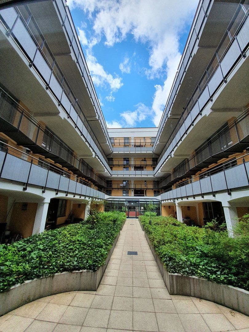 Pronájem bytu 4+1 132 m², Holbeinstraße 14, Leipzig, Sasko Pronájem bytu 4+1 132 m², Holbeinstraße 14, Leipzig, Sasko