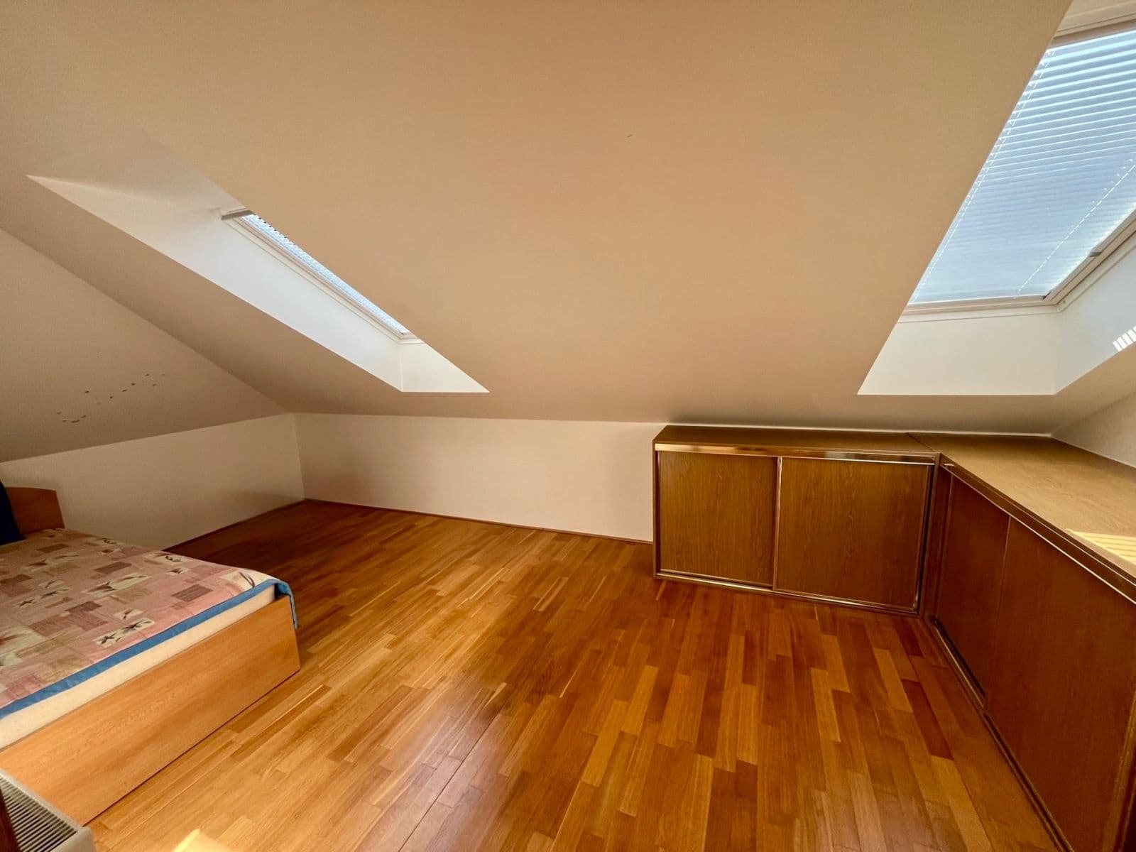 Pronájem bytu 3+kk 100 m², Českomalínská, Praha, Praha Pronájem bytu 3+kk 100 m², Českomalínská, Praha, Praha