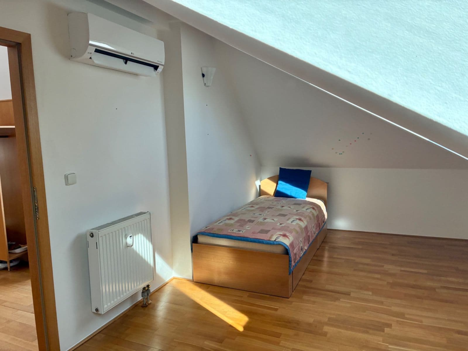 Pronájem bytu 3+kk 100 m², Českomalínská, Praha, Praha Pronájem bytu 3+kk 100 m², Českomalínská, Praha, Praha